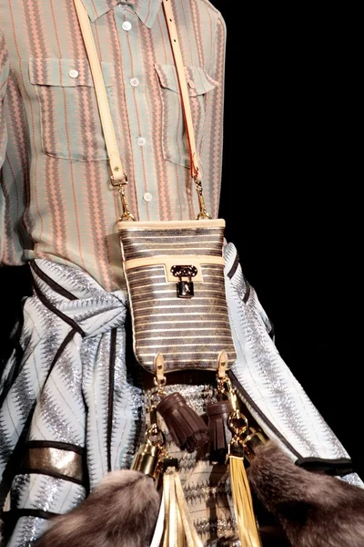 Look 76